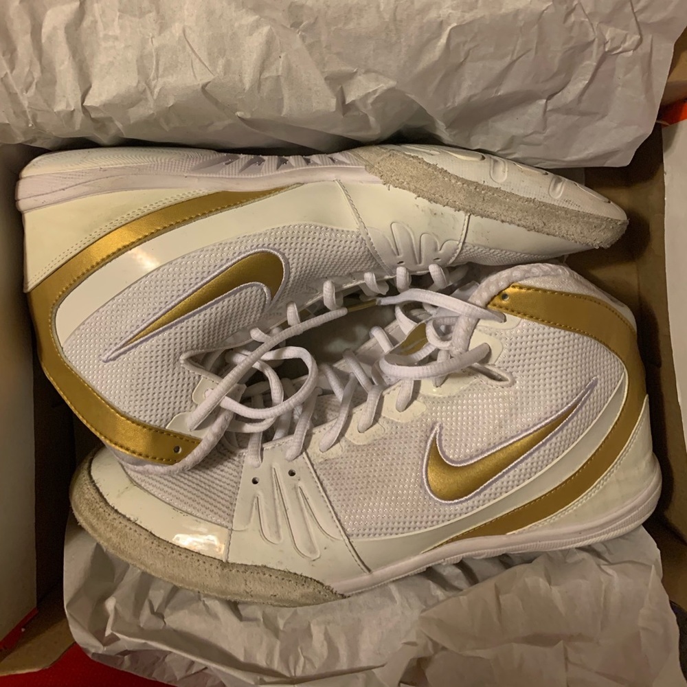 Nike- Freek